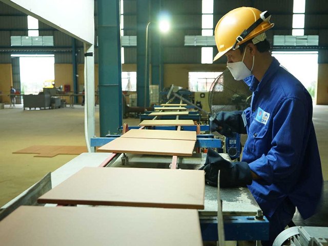 (Investment News) - Clinker Tiles: Exit for sustainable materials at coastline areas