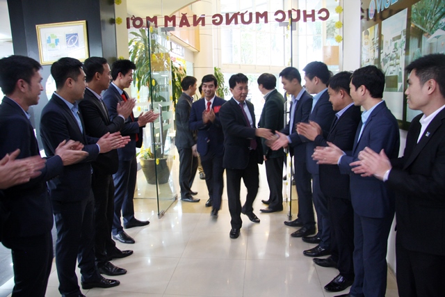 Ban Lãnh đạo TCT Viglacera – CTCP thăm và chúc tết các đơn vị nhân dịp đầu Xuân Bính Thân 2016